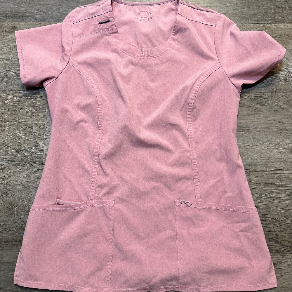 Women’s Scrub Set – Size Medium – Pink – Gently Used